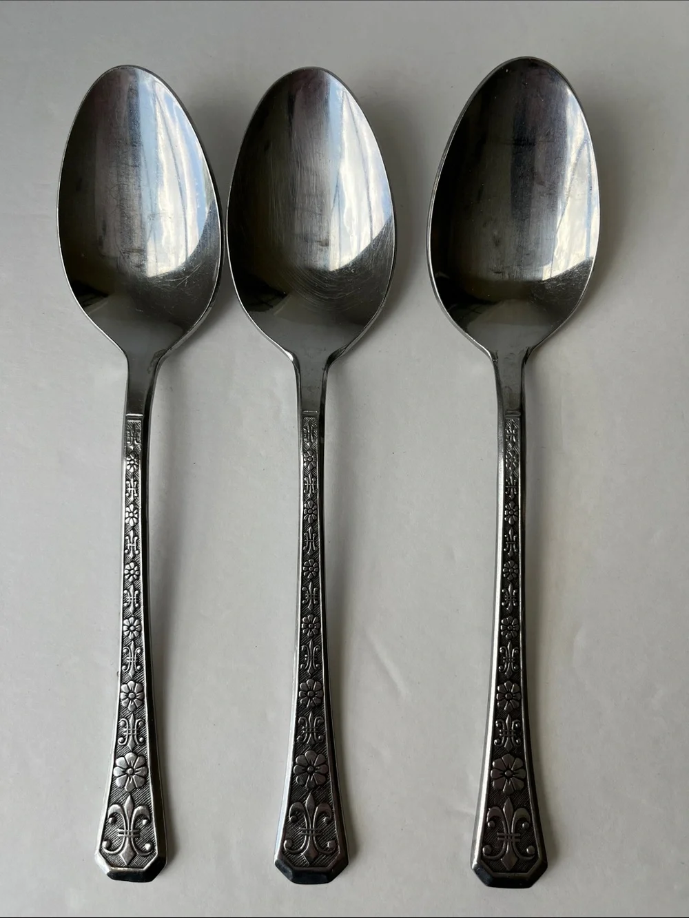 Interpur Florenz Fleur de Lis and 8 Petal Flower 3 Stainless Spoons Japan